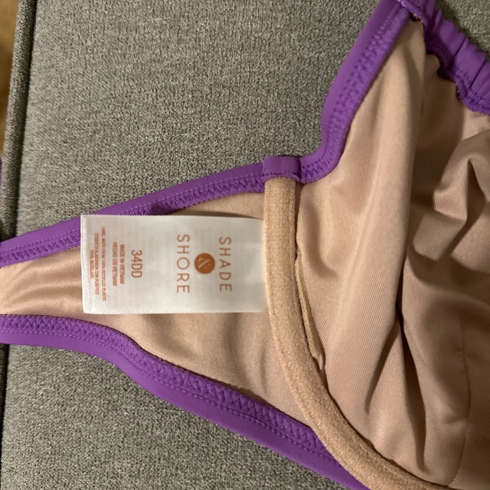 34DD Purple SEXY Bikini Top, Excellent Like New condition
